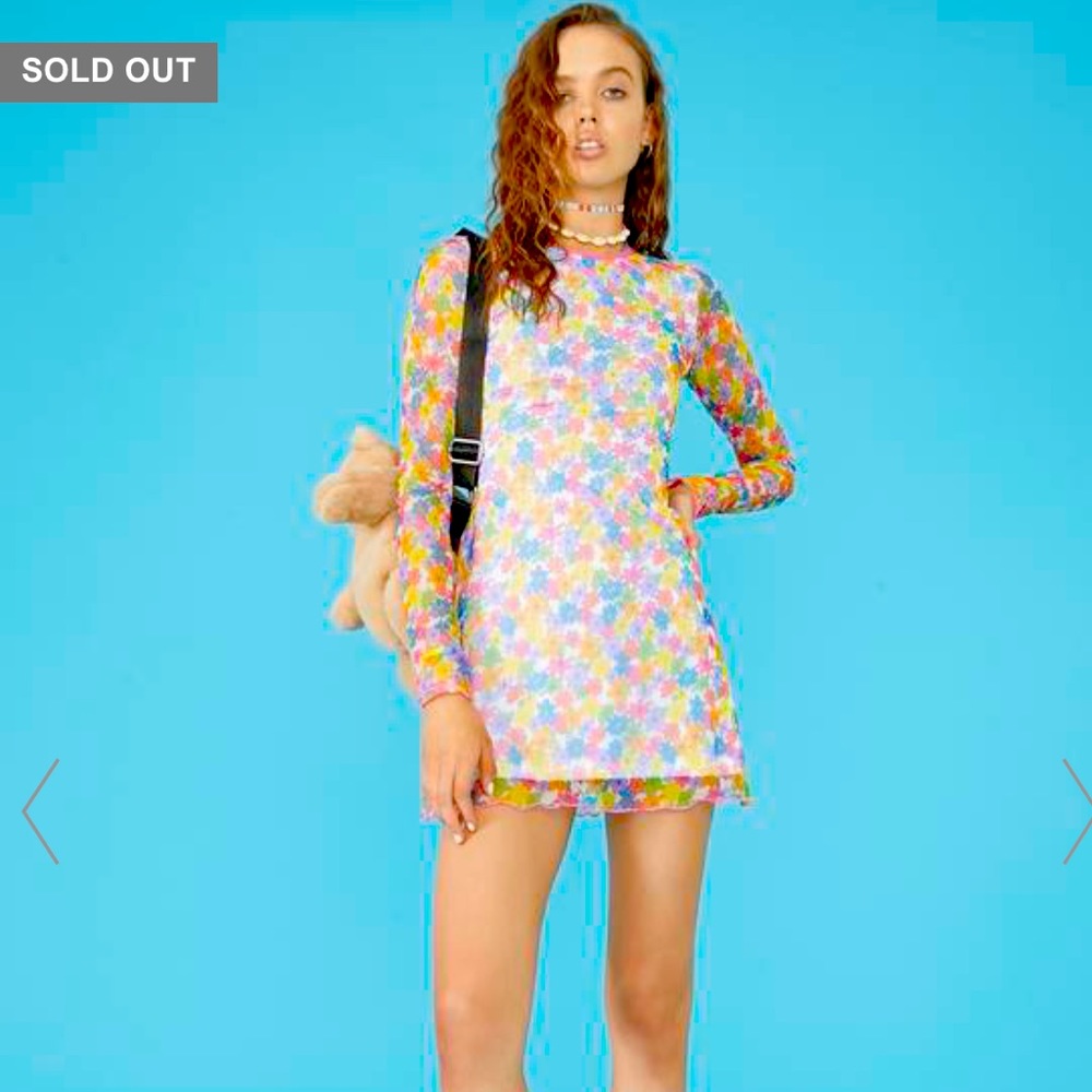 Delia’s Lei Over long sleeve flower dress medium NWT